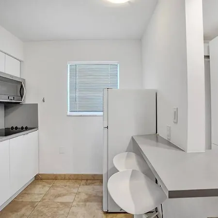Waves Beach Town Spacious Studio Apartment For 4 People